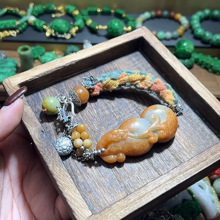 翡翠手串银S925镶嵌翡翠手串