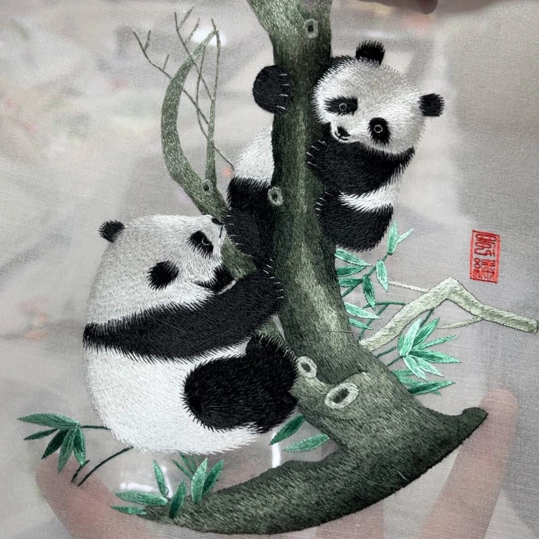 织绣纯手工刺绣陆老师