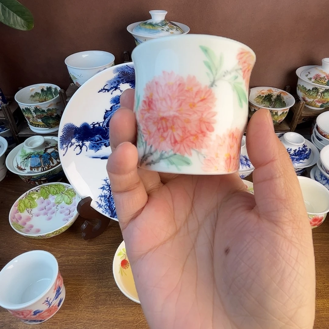 忠意堂釉下彩红绣球