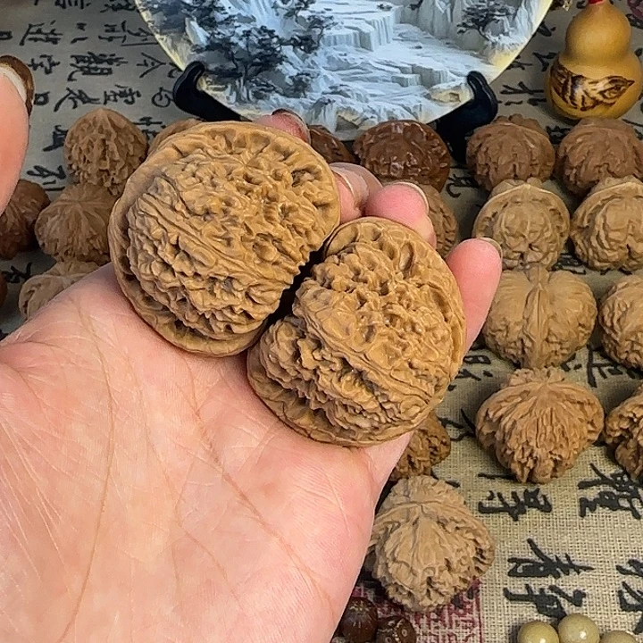 虾***眼文玩核桃吊坠43南疆