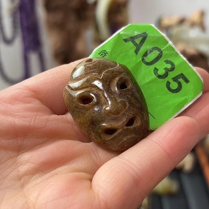 奔***师和田玉（糖玉）未镶嵌颈饰