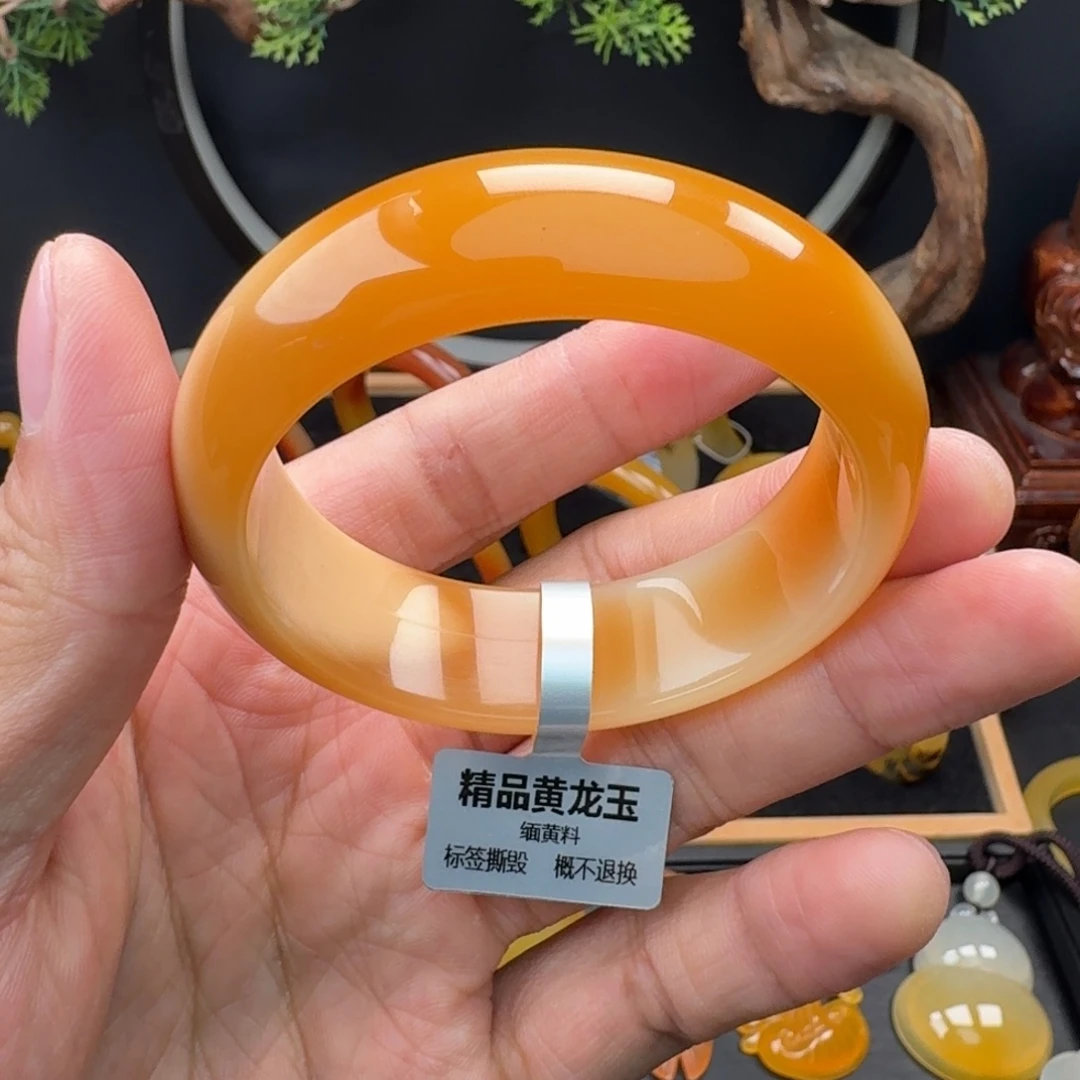 石英质玉（黄龙玉）未镶嵌手镯