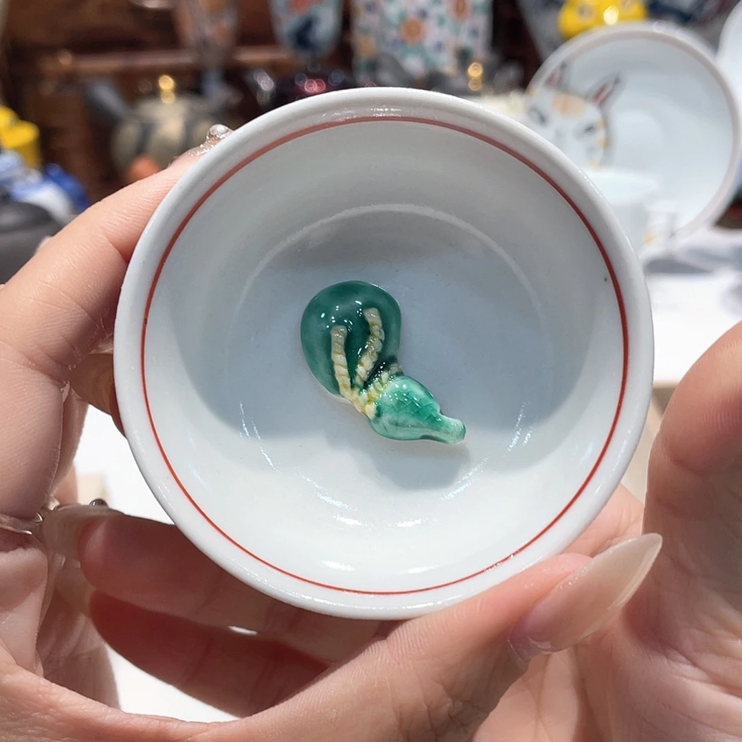 瓷片哦哦哦哦哪摸摸我的