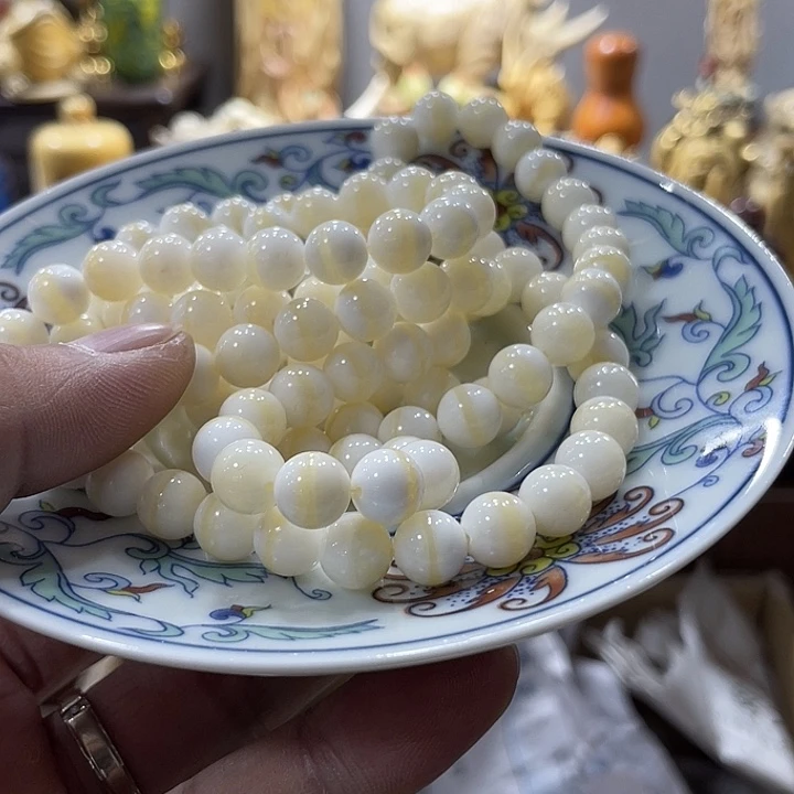 瓷片精致雕刻工艺