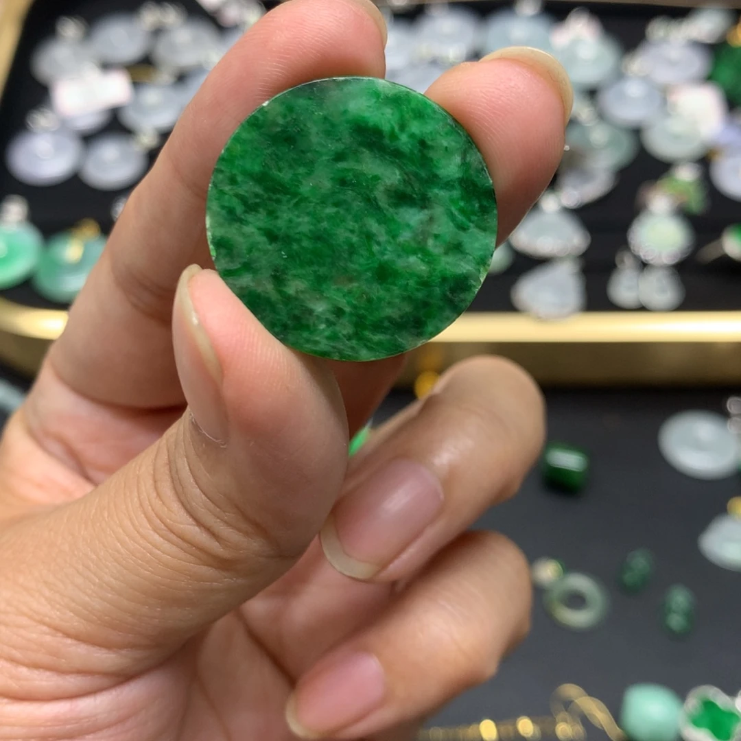 吊坠(不含链)未镶嵌翡翠有纹裂