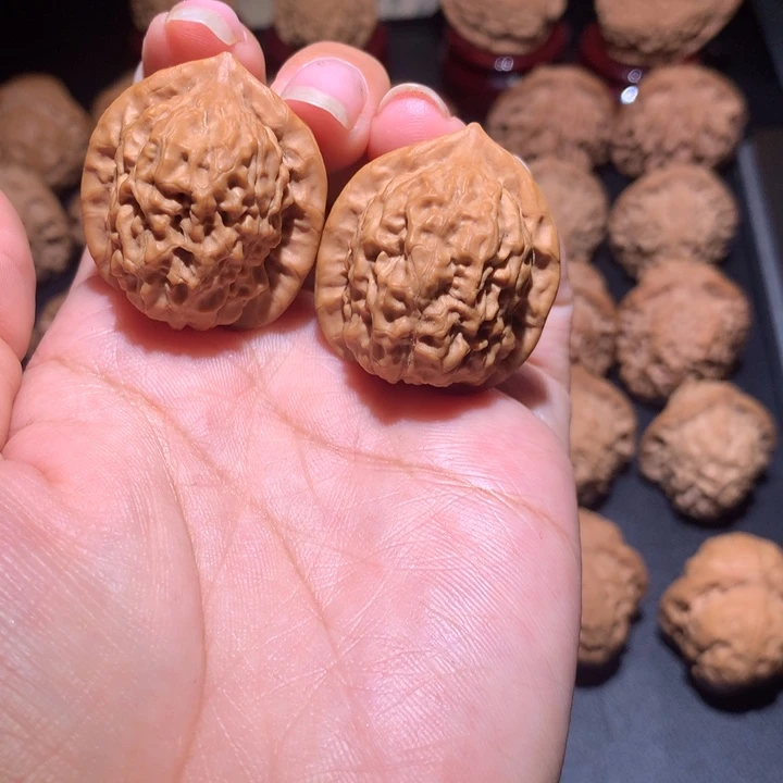 吊坠文玩核桃30野生手捻