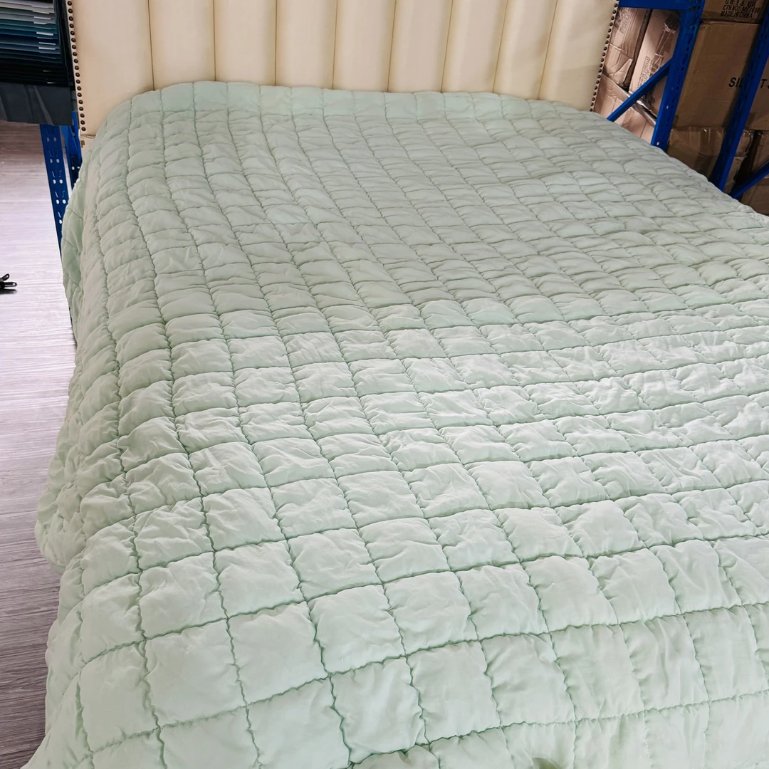 《云云家》高品质不挑色豆腐块空调被床盖尺寸约228*228