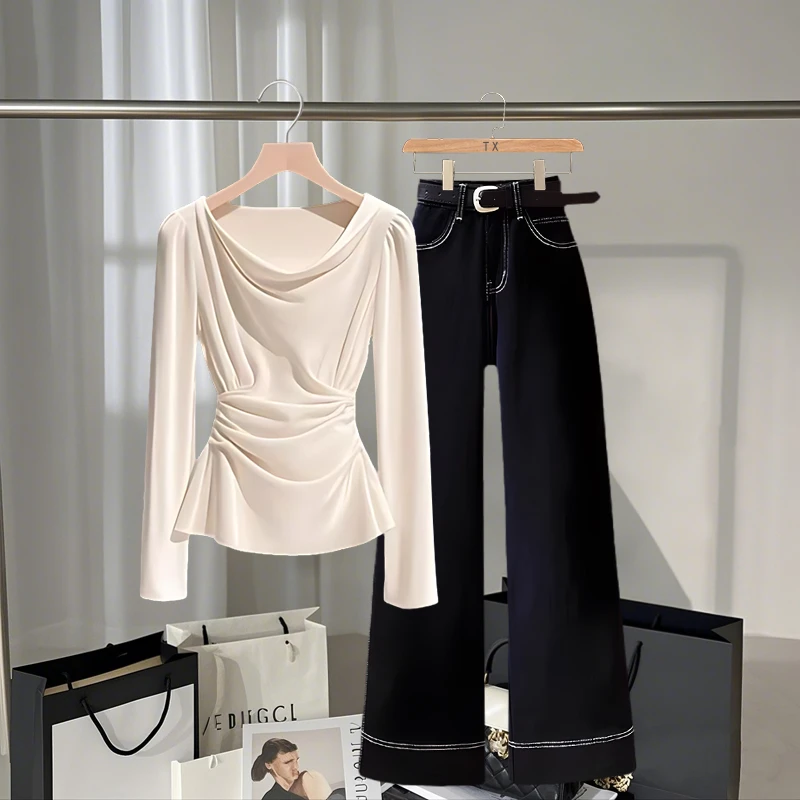 2025秋季新款穿搭一整套爆款法式轻奢独特漂亮修身上衣高腰直筒裤