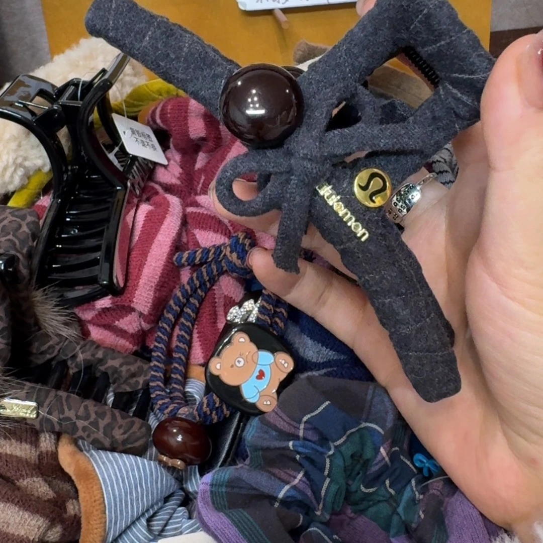 布艺铁合金露露灰色抓夹