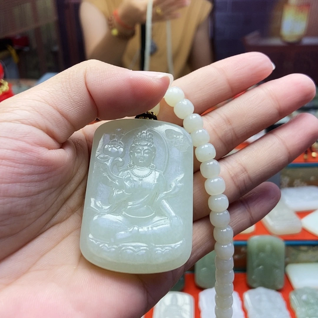 和田玉未镶嵌颈饰足**远