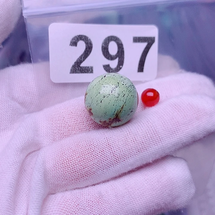 南红玛瑙未镶嵌珠宝奇石