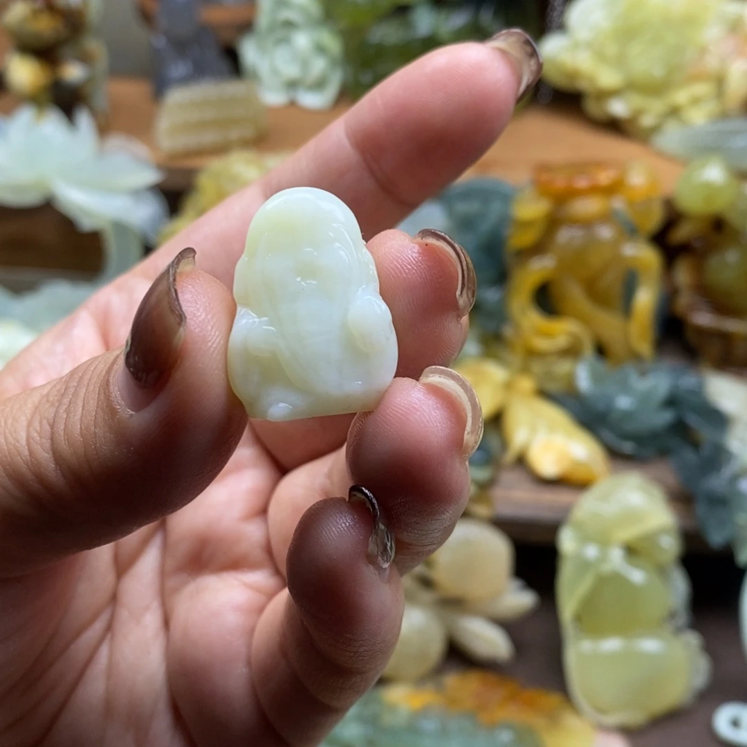 瑶***清蛇纹石玉未镶嵌吊坠(赠链)