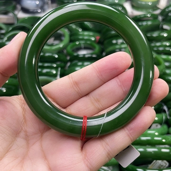 未镶嵌手镯和田玉（碧玉）