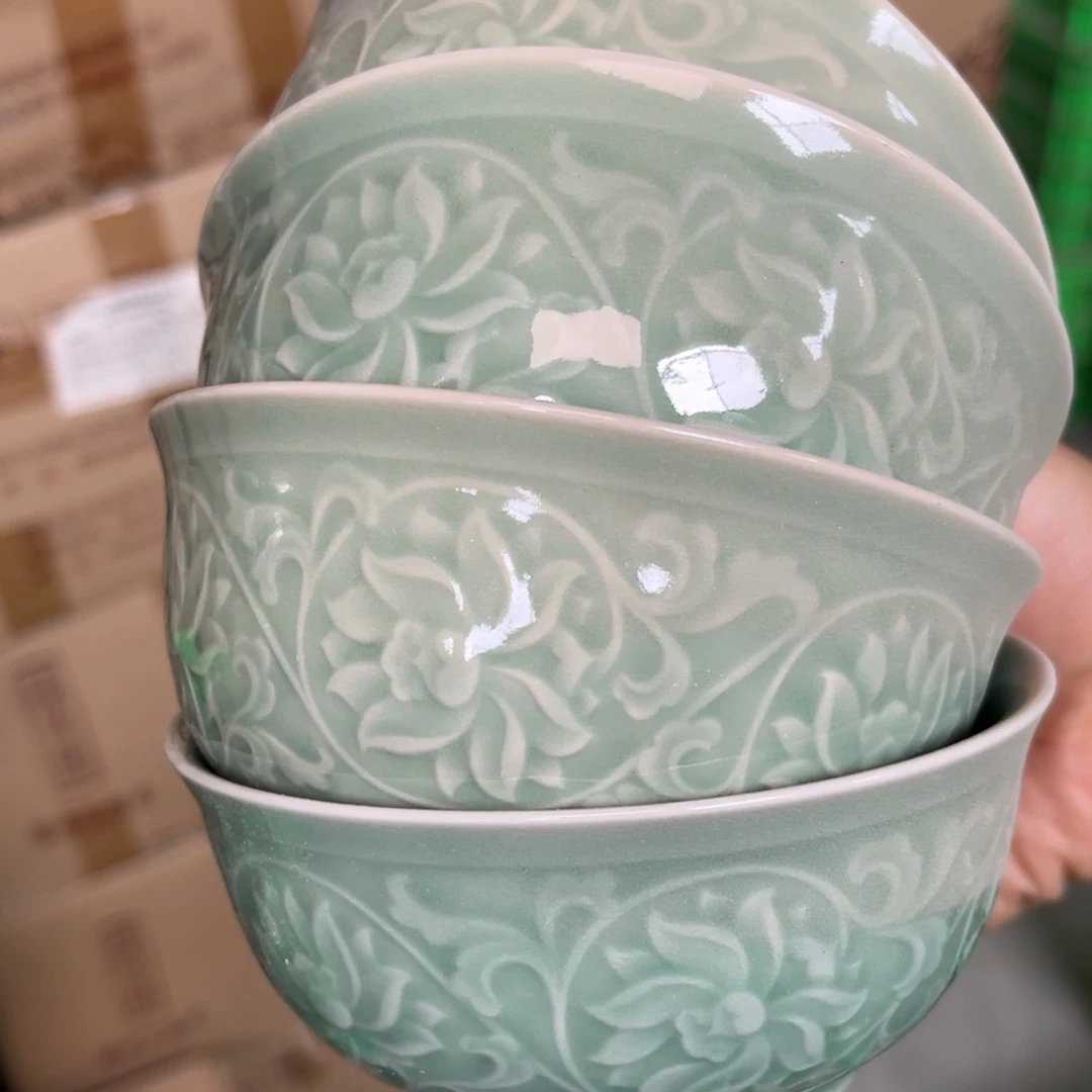 瓷4 英寸莲纹碗 4 只正品