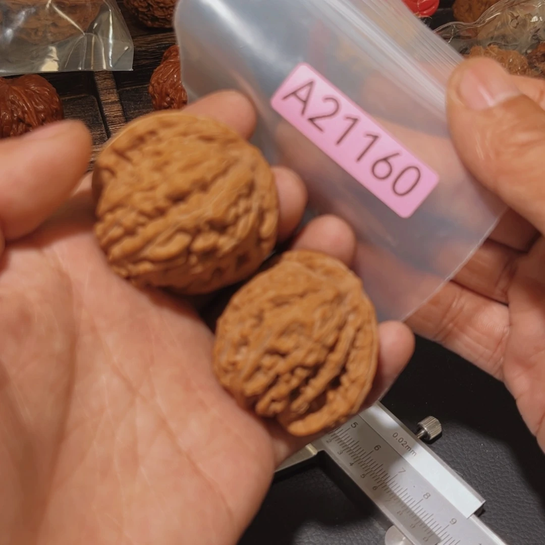 文玩核桃吊坠楼子