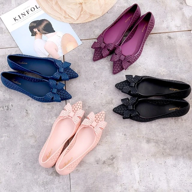 2025新款尖头镂空凉鞋女旅游洞洞鞋果冻鞋平底塑胶蝴蝶结沙滩鞋