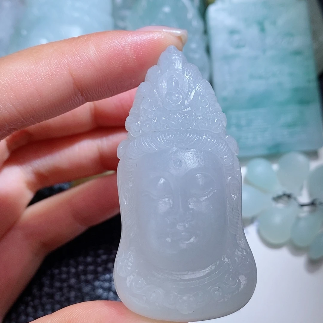 未镶嵌定制翡翠毛货付款后确认抛光