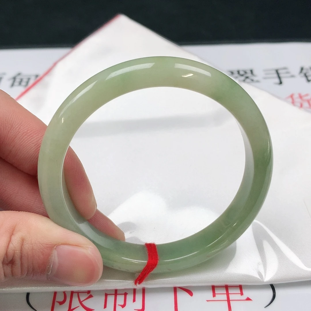 翡翠手镯未镶嵌圈56