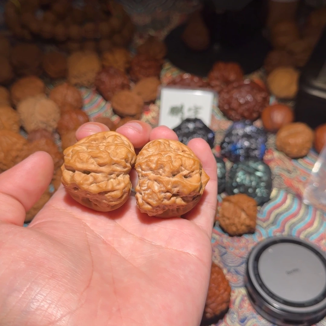 文玩核桃把件1524号39三角元宝蛙蛤蟆头