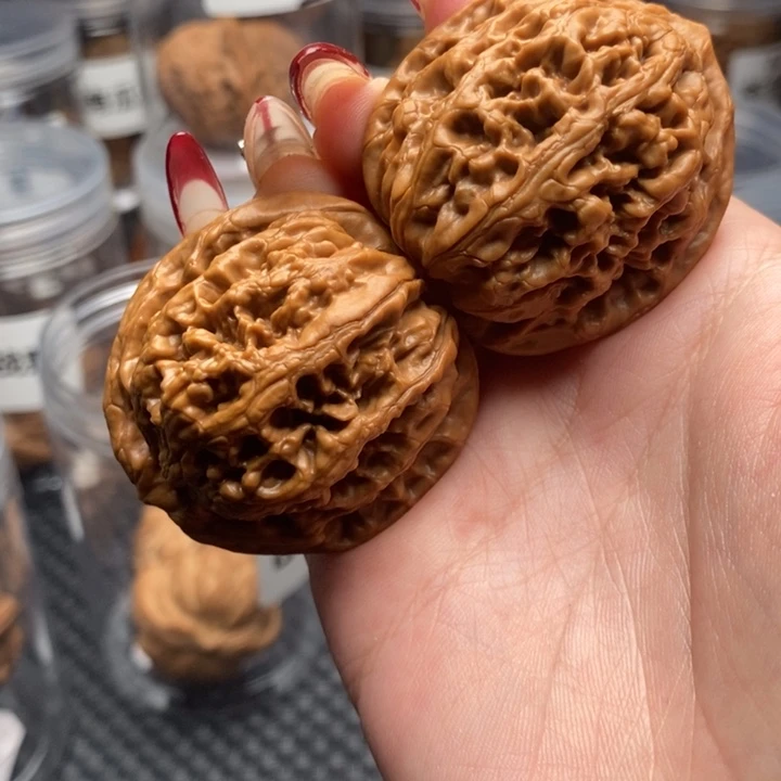 文玩核桃吊坠怂**团凤凰台