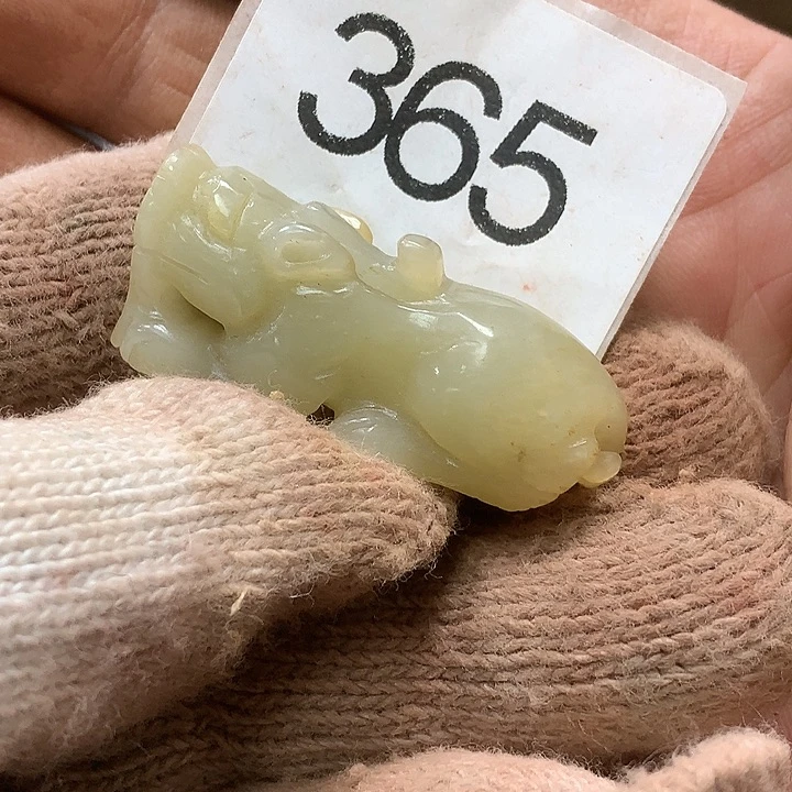 未镶嵌和田玉挂件