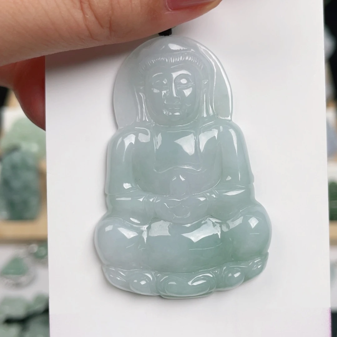 翡翠未镶嵌颈饰观音