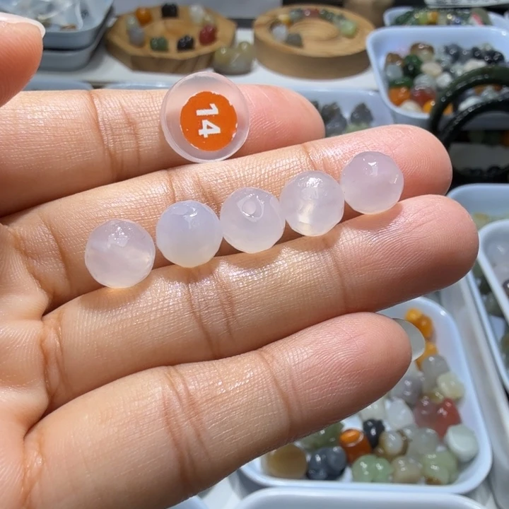 和田玉未镶嵌珠宝奇石