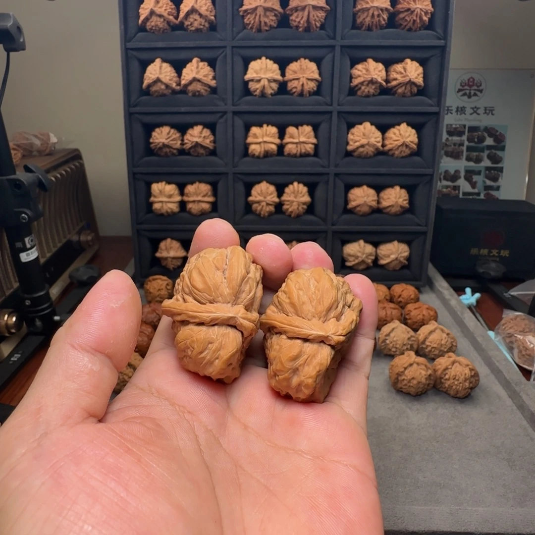 小***壮吊坠文玩核桃蛤蟆头