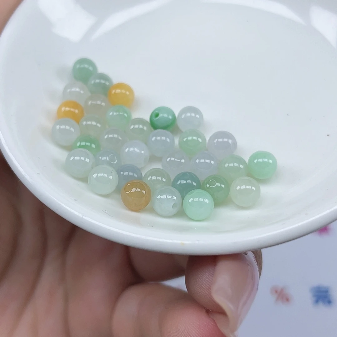 翡翠散珠卡5.8,33颗