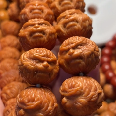 猴头核桃手串盐****司舞台