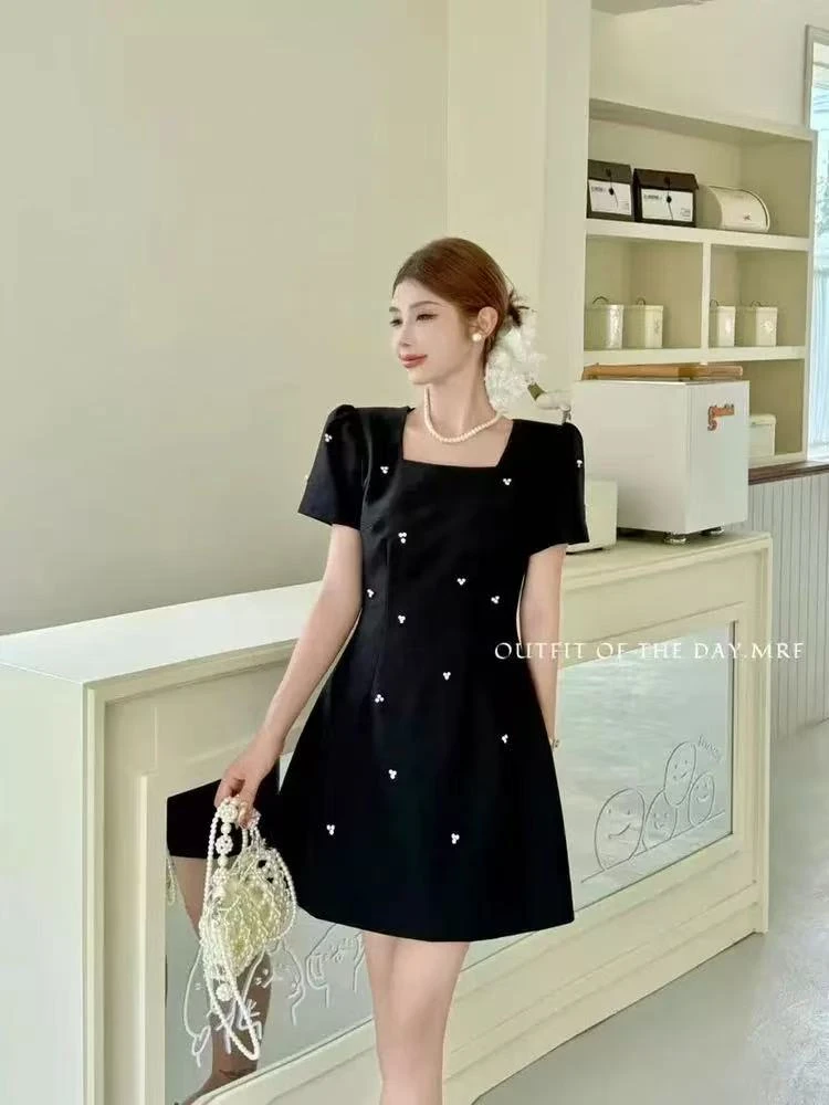 86358小香风钉珠泡泡袖连衣裙女夏新款方领收腰显瘦气质A字裙子