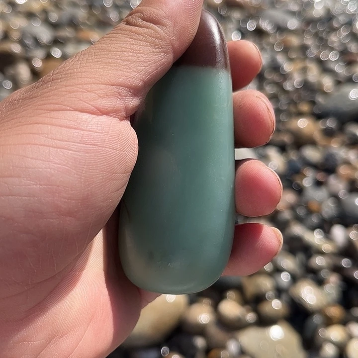 和田玉（糖玉）未镶嵌珠宝奇石