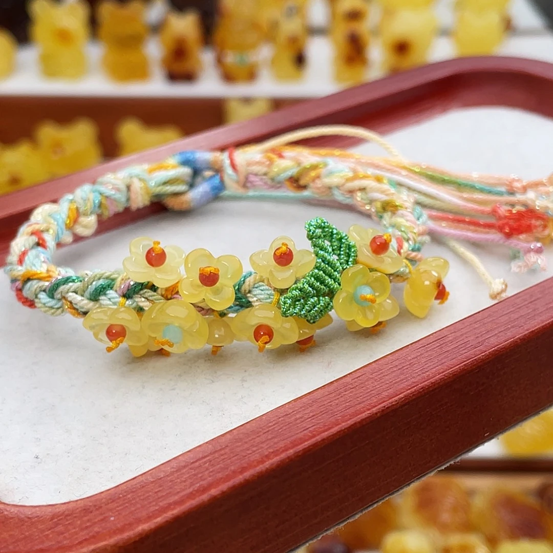 琥珀未镶嵌吊坠(赠链)