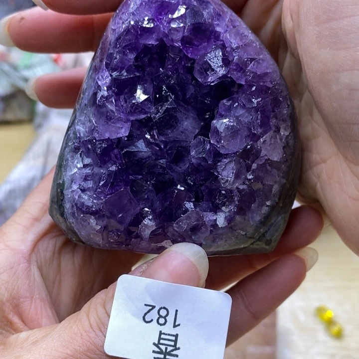 水晶大型摆件（非配饰）未镶嵌