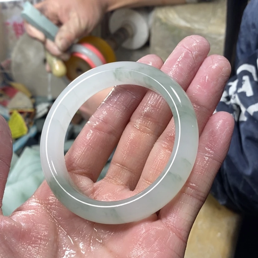 【闪购商品】石英质玉（天山翠）手镯未镶嵌如*妈定制手镯