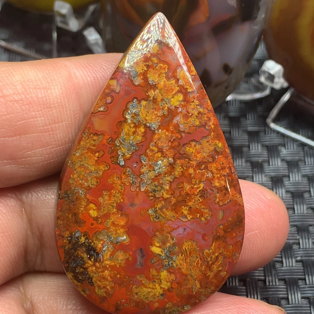 玛瑙/玉髓吊坠未镶嵌！****！