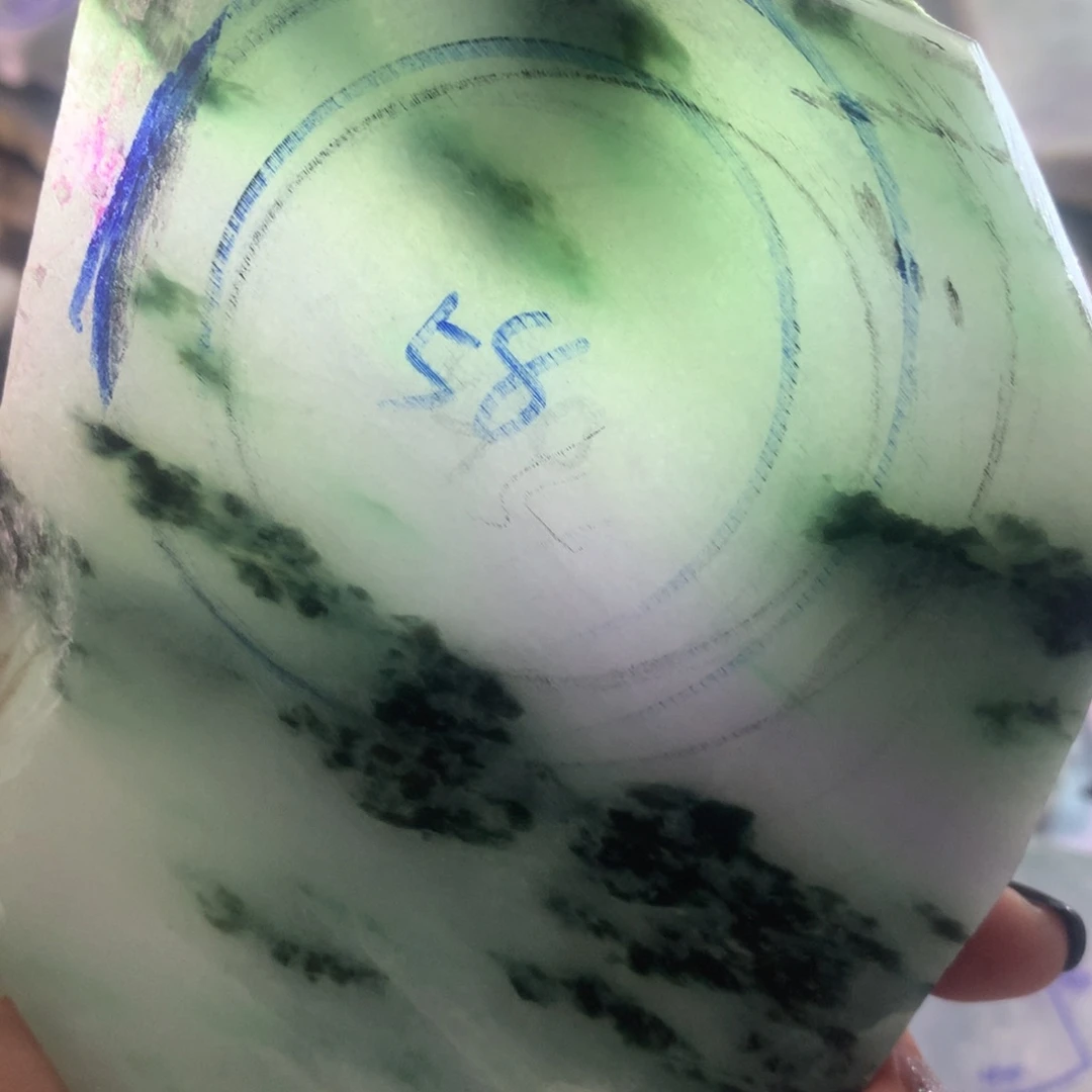 定制翡翠未镶嵌翡翠手镯