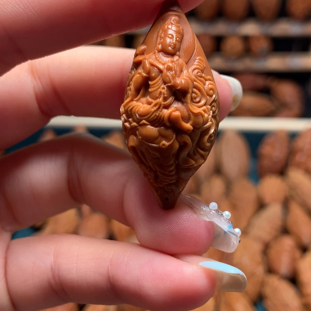橄榄核把件普贤菩萨