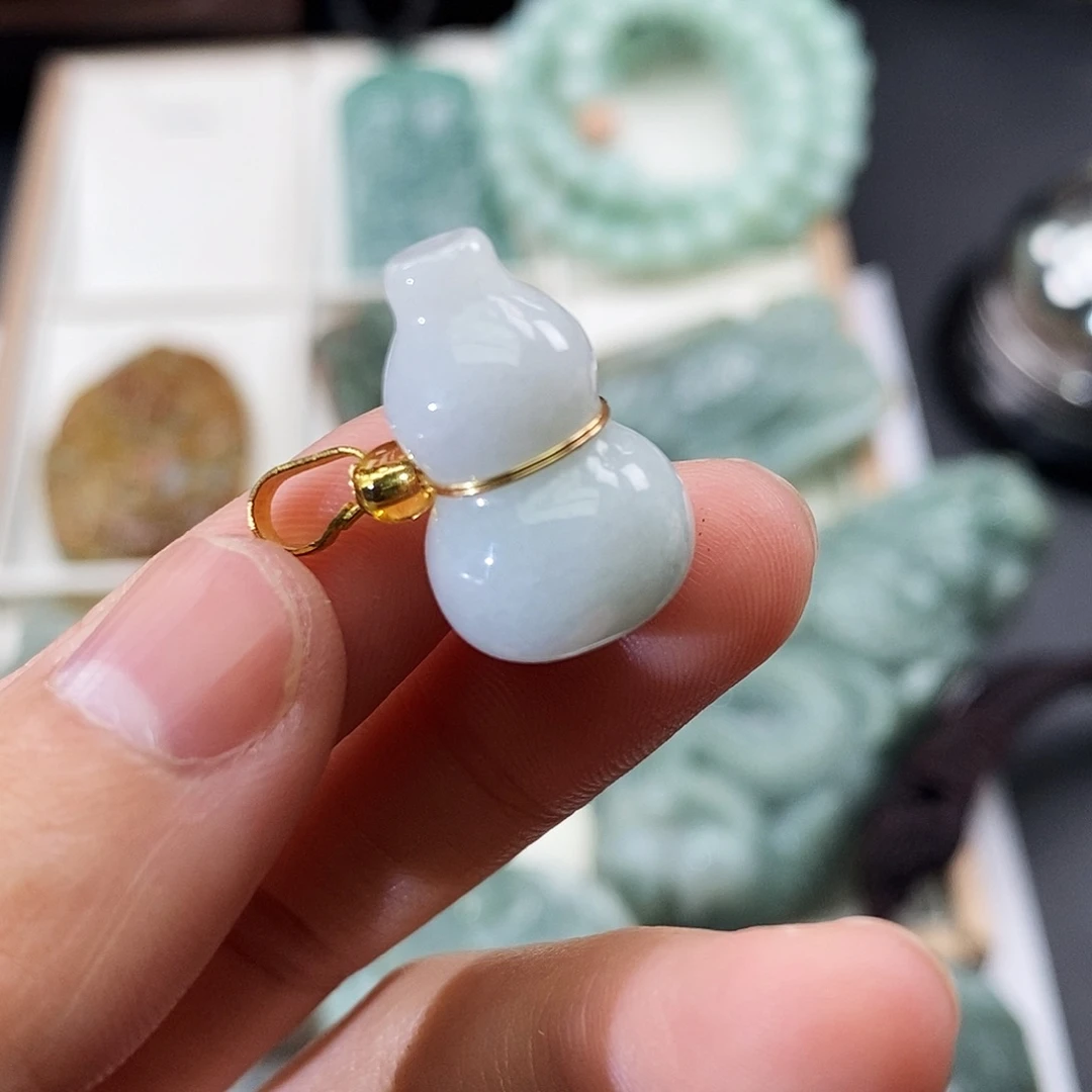 翡翠未镶嵌颈饰缅甸翡翠a货