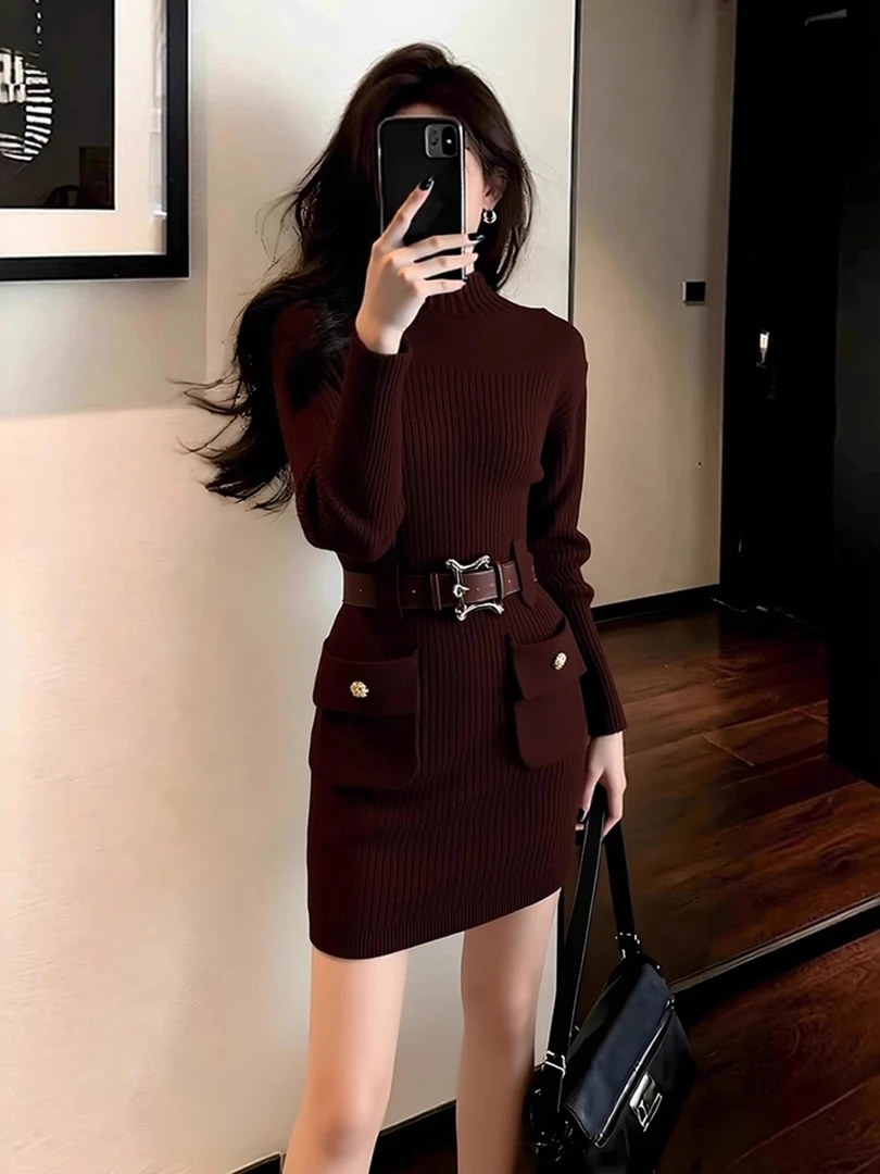 2025秋冬新款法式掐腰红色针织连衣裙配大衣的裙子女