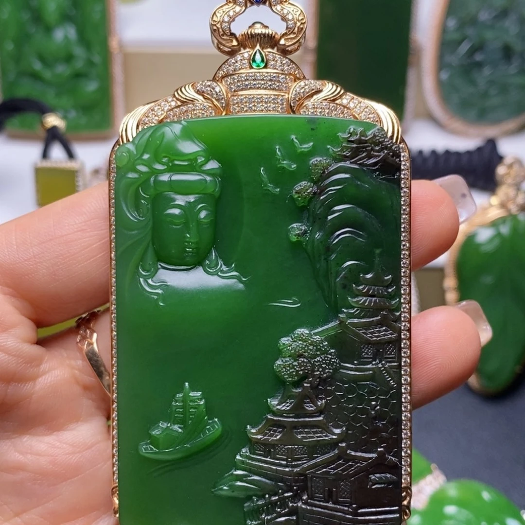 金***牛和田玉（碧玉）18K金镶嵌颈饰