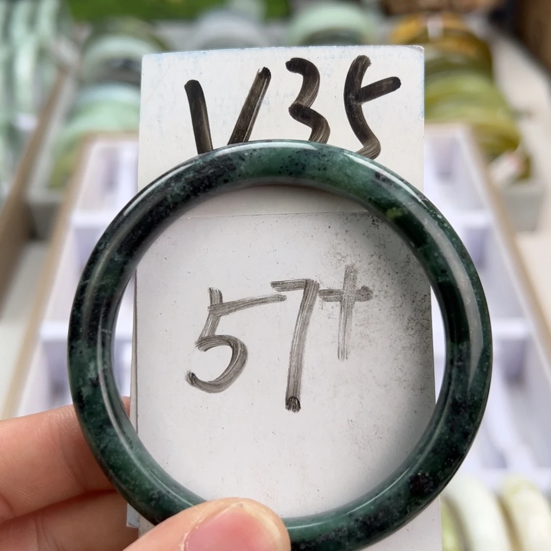 岫玉手镯未镶嵌天然岫玉