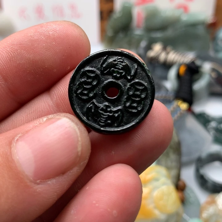 翡翠颈饰未镶嵌保真天然A货翡翠