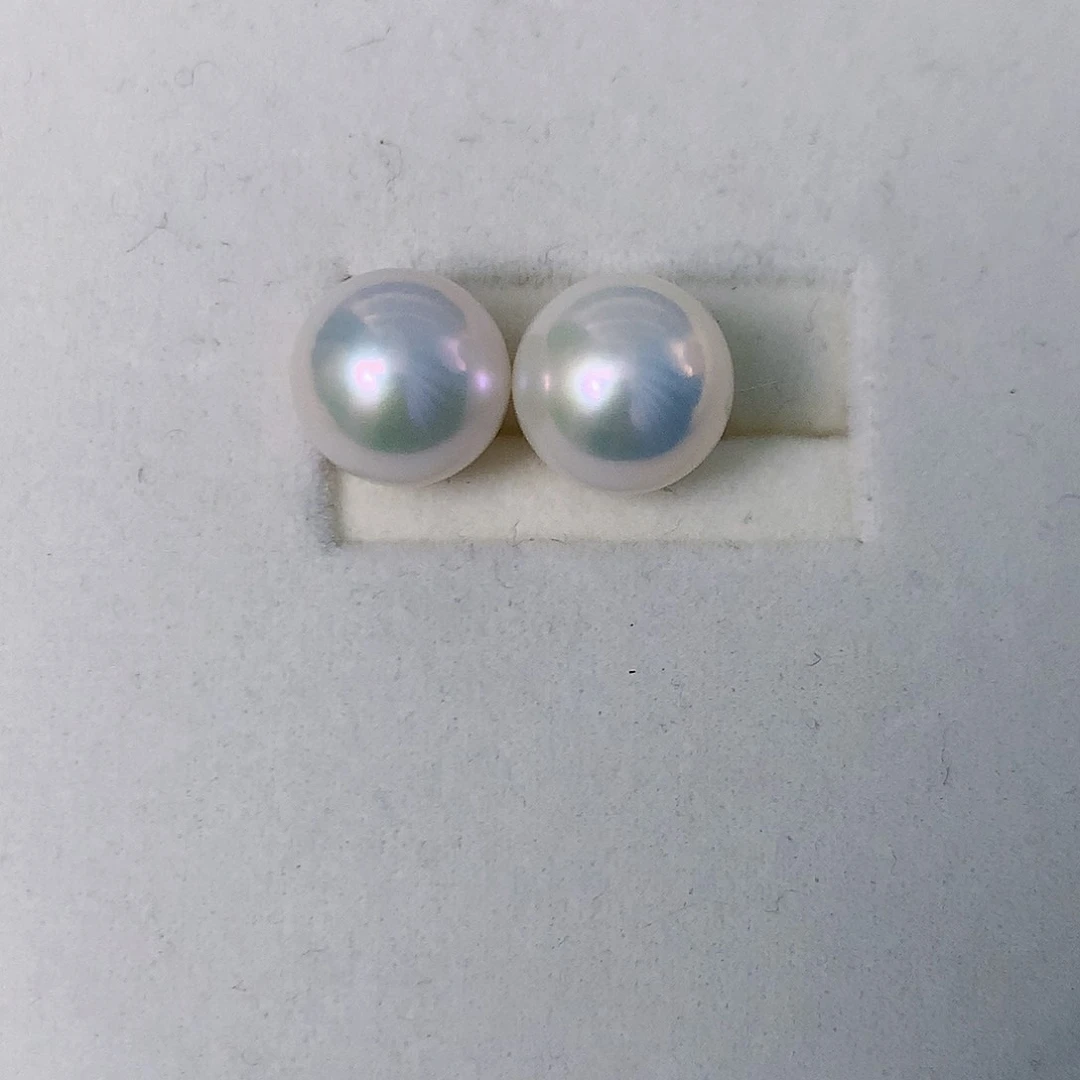 18K金镶嵌淡水珍珠耳饰安****