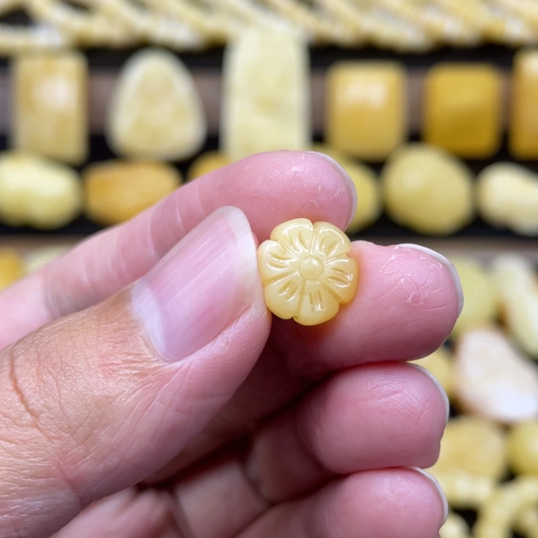 琥珀未镶嵌裸石琥珀蜜蜡