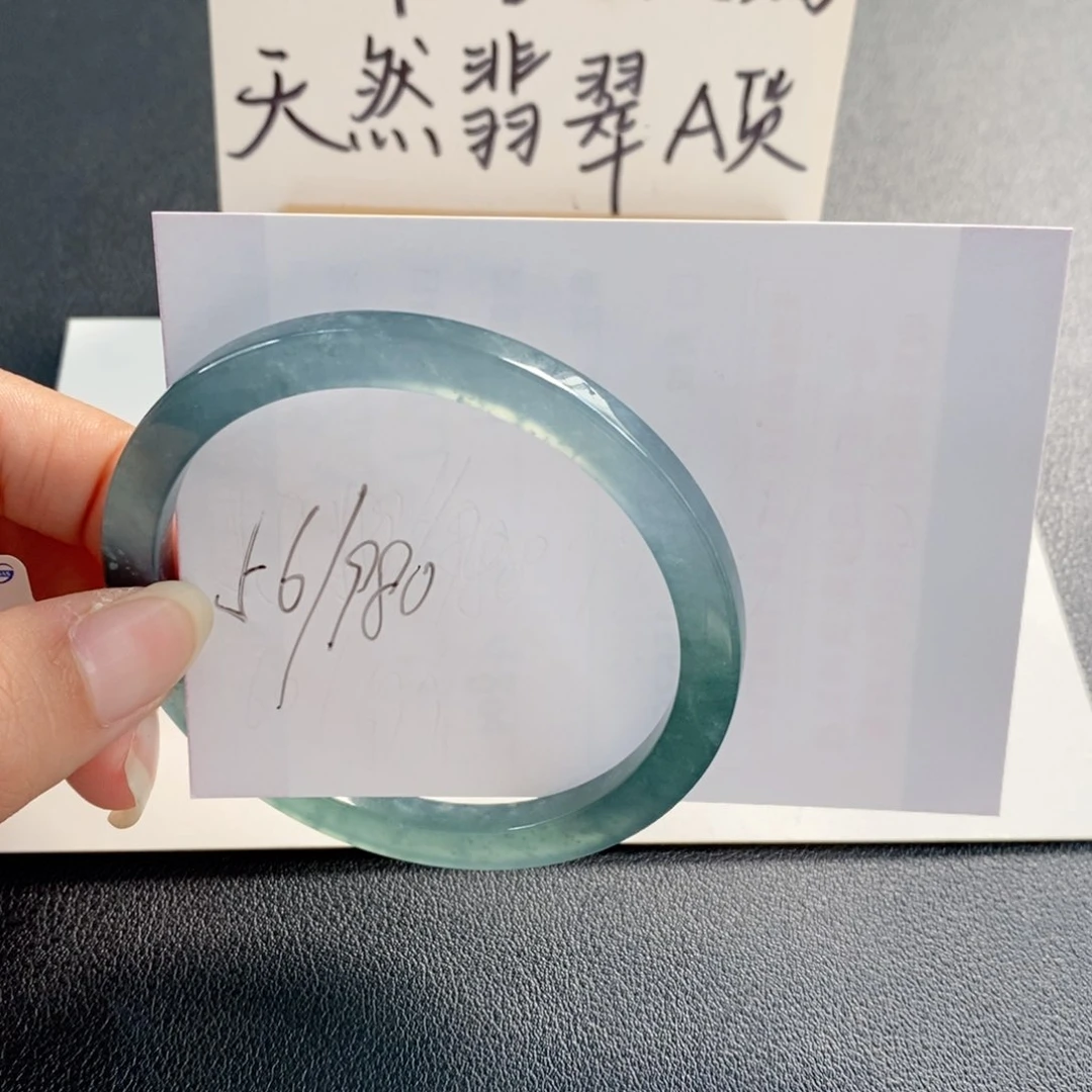 未镶嵌手镯翡翠天然翡翠
