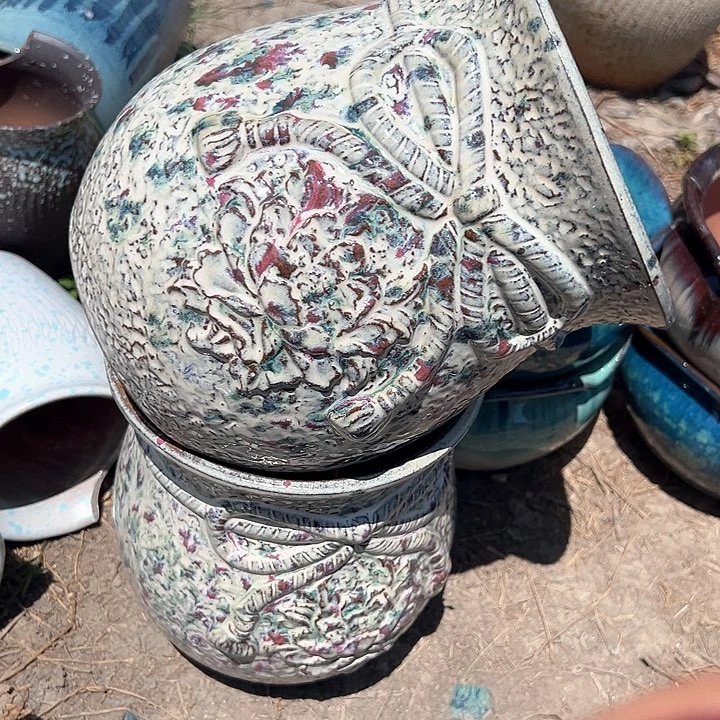 紫泥花盆口18高20清仓价。。。。。。。。。