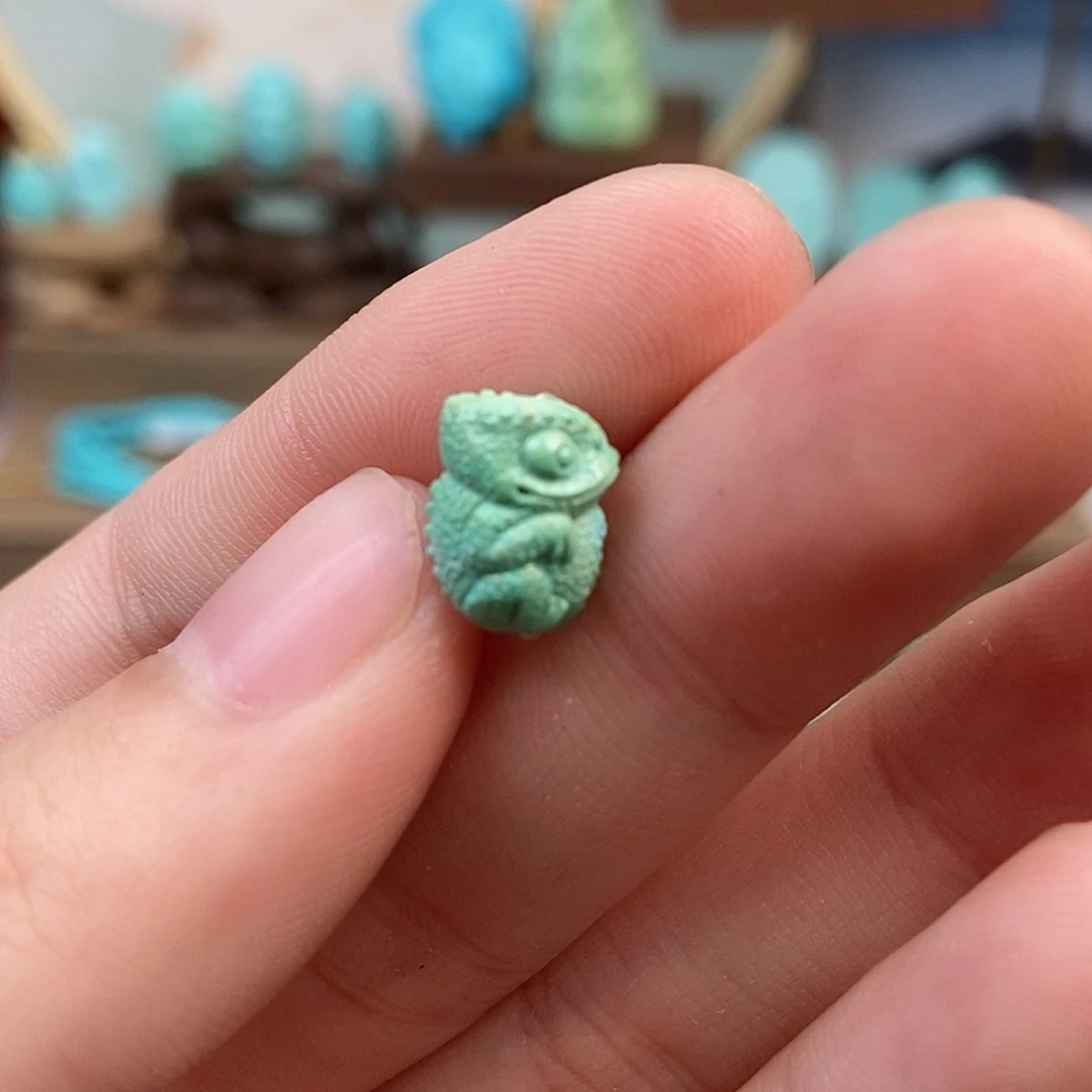 绿松石雕刻未镶嵌