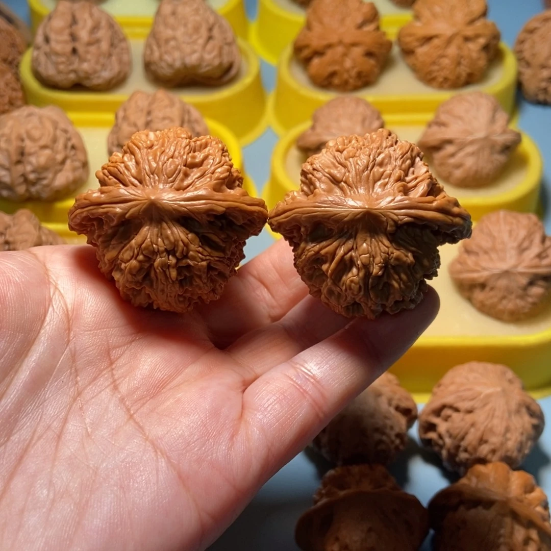 吊坠文玩核桃狮虎兽精对 41