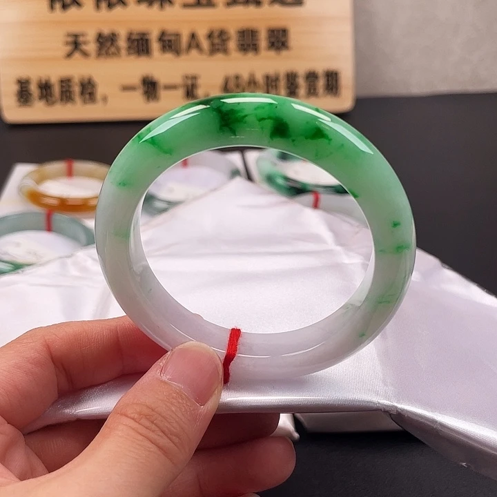 未镶嵌手镯翡翠手镯50